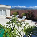 Aqua Vista *