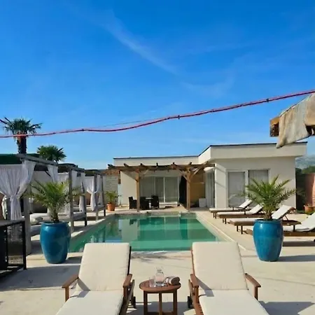 Aqua Vista