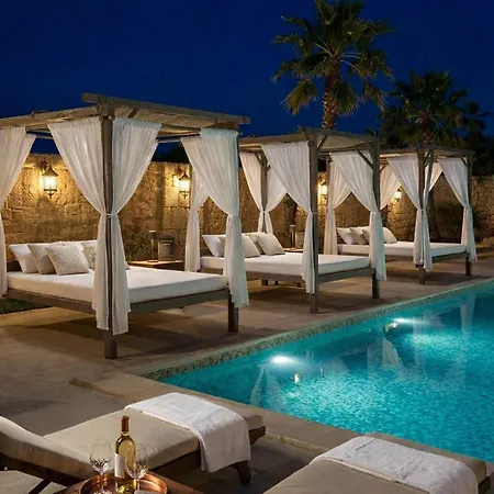 Aqua Vista Villa *